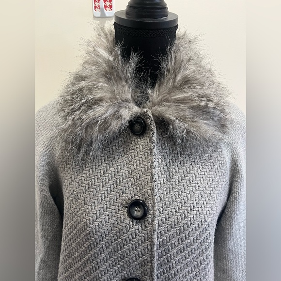 Lightweight Coat - Picture 2 of 7